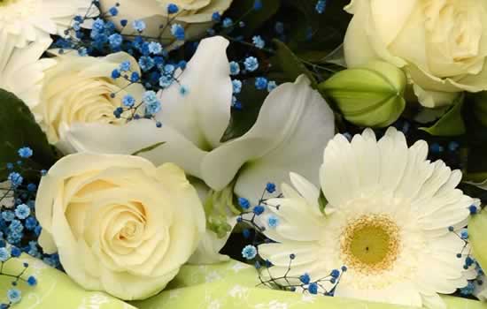 Composizione floreale funebre